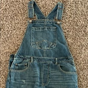 GAP Overalls. Photos are taken in sections. Perfect condition. NEW without tags.